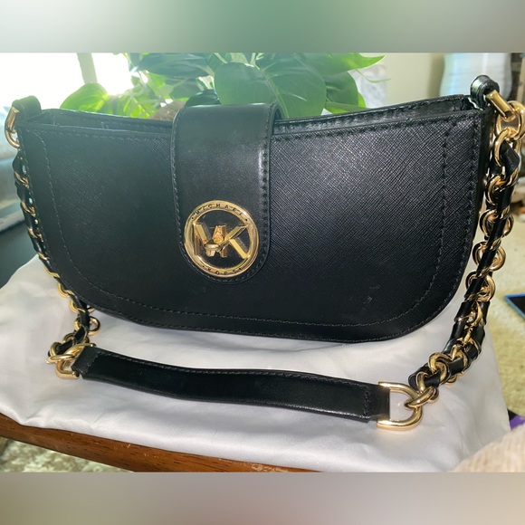 Michael Kors Carmen handbag with chain and leather strap - Picture 9 of 16